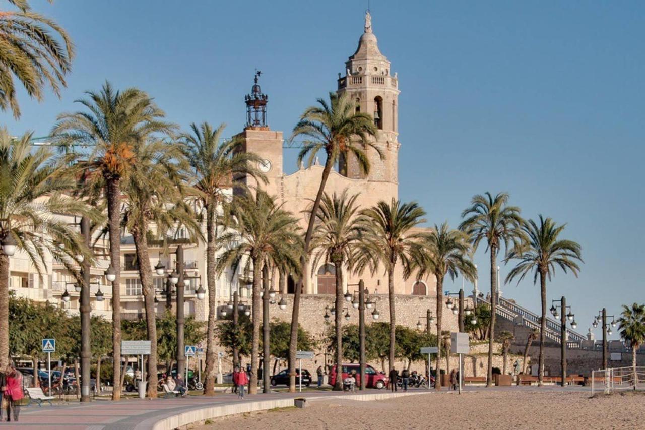 Atico Con Fantasticas Vistas Al Mar Y La Iglesia Apartment Ситжес Екстериор снимка