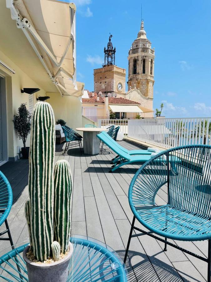 Atico Con Fantasticas Vistas Al Mar Y La Iglesia Apartment Ситжес Стая снимка